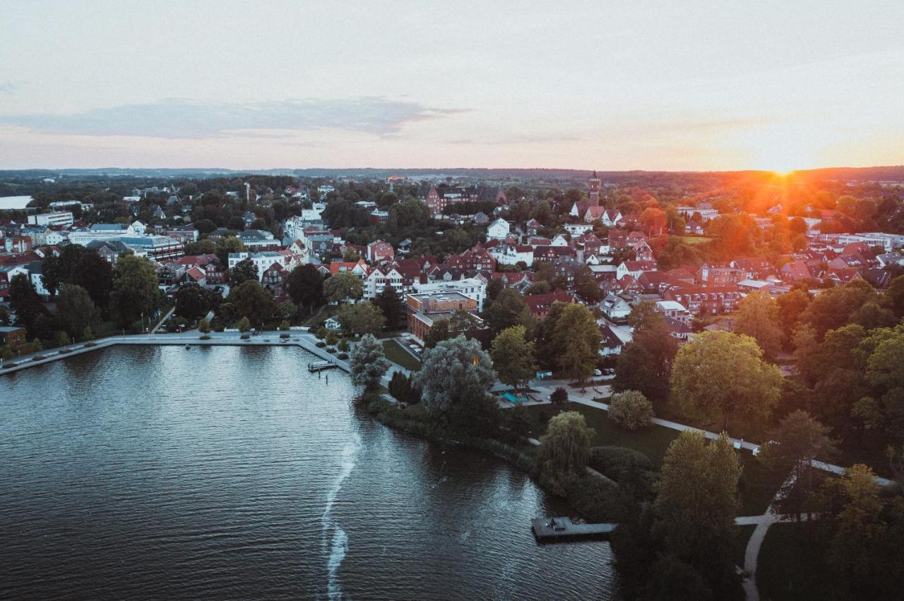 Seeloge Eutin Eksteriør bilde